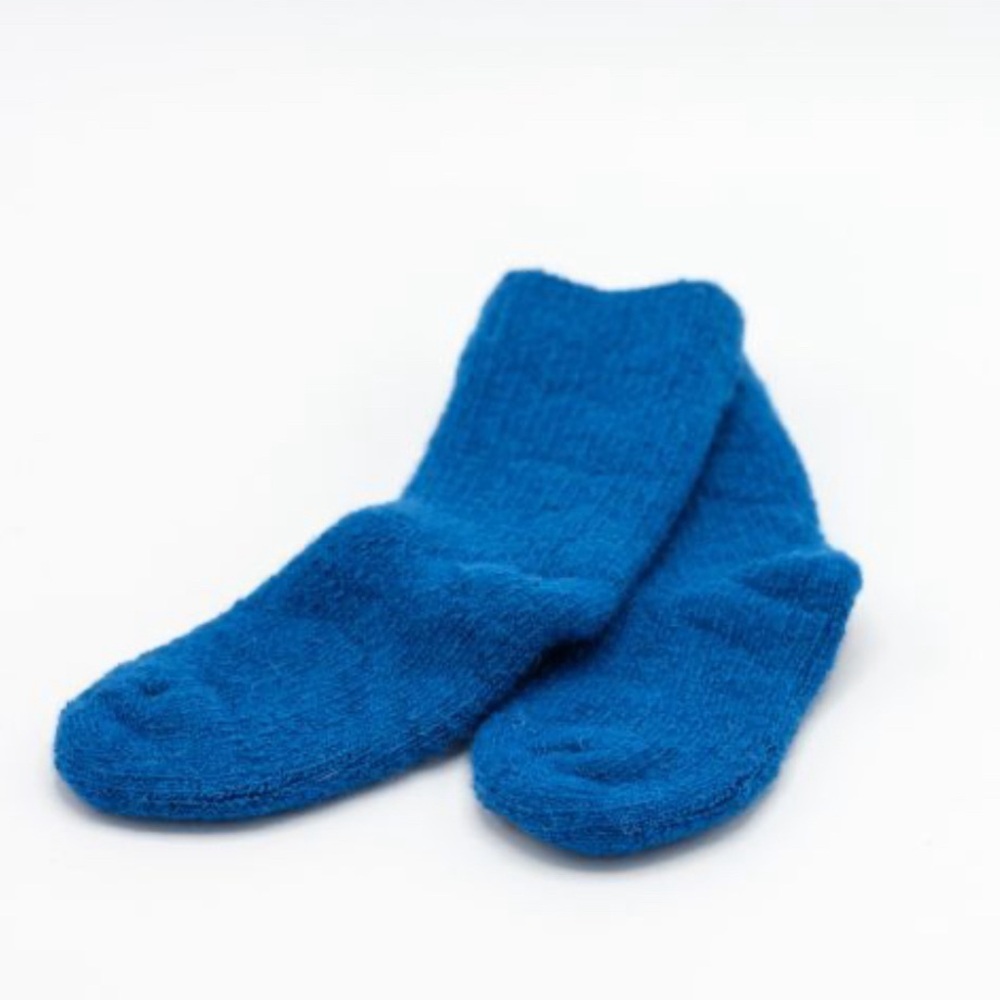 💙 ULTRA SOFT & COZY BLUE CREW SOCKS - ONE SIZE